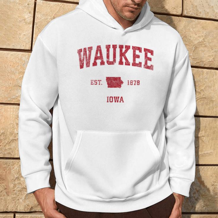 Waukee Iowa Iaintage-Sportdesign Roter Druck Kapuzenpullover Lebensstil