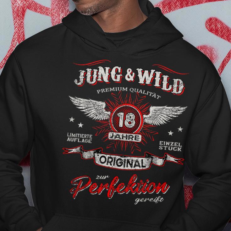 18 Jahre Jung & Wild Zum Perfektion Matured 18Th Birthday Kapuzenpullover Lustige Geschenke