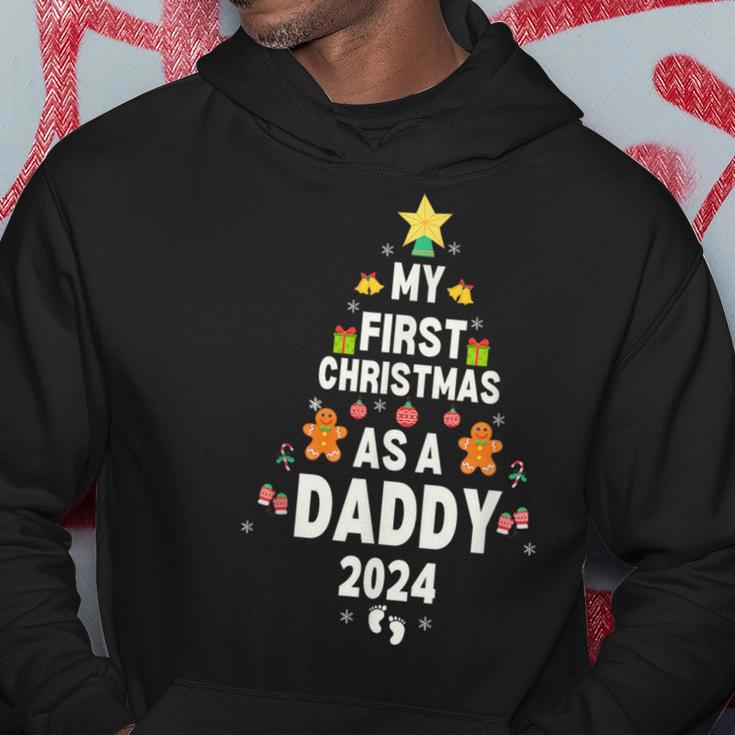 First Christmas As A Daddy 2024 Pregnancy Announcement Kapuzenpullover Lustige Geschenke