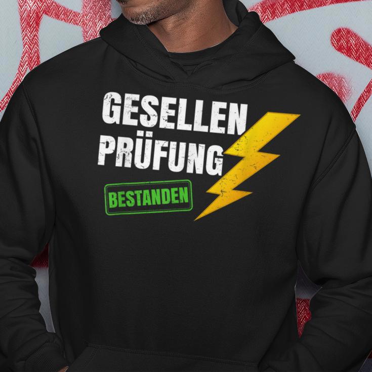 Gesellenprüfung Elektriker Gesellenbrief Saying Gesellen Kapuzenpullover Lustige Geschenke