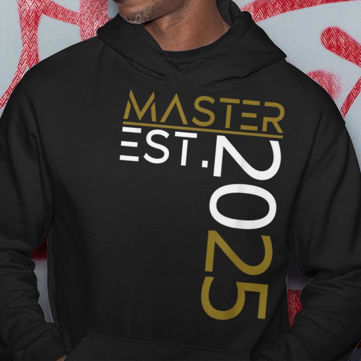 Graduation Master Est 2025 Outfit Golden Motif Outfit Fun Kapuzenpullover Lustige Geschenke