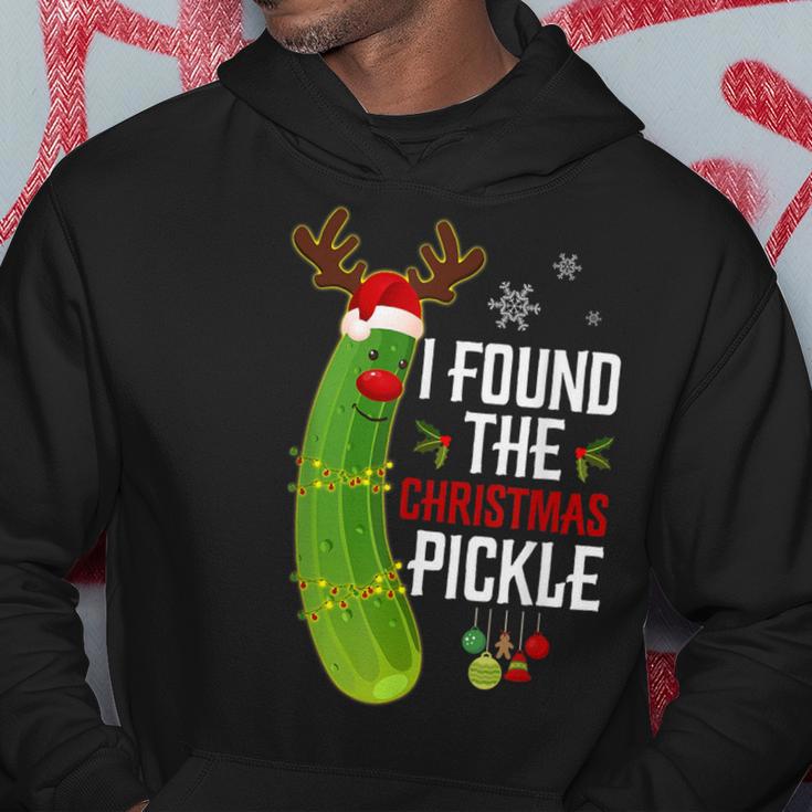 Ich Habe Die Weihnachtsgurke Finden Kapuzenpullover Lustige Geschenke