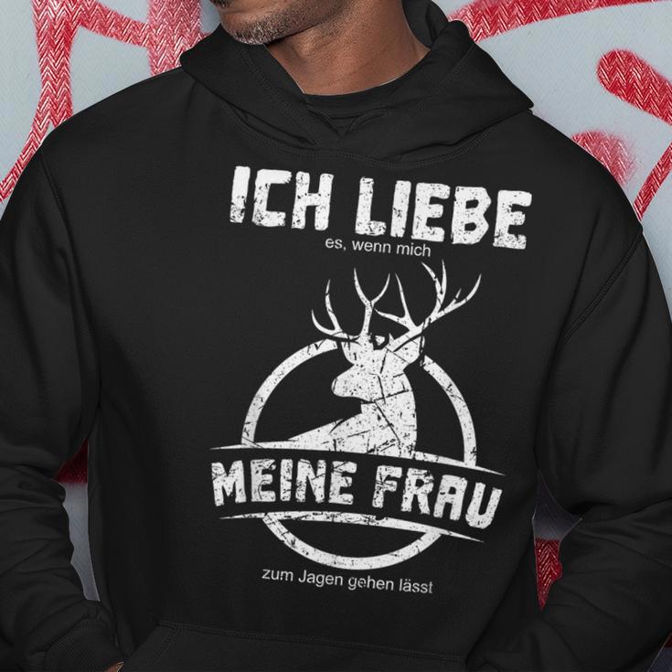 Jäger Ich Liebe Es Wenn Mich Meine Frau Zum Jagen Lässt Hagd German L Kapuzenpullover Lustige Geschenke