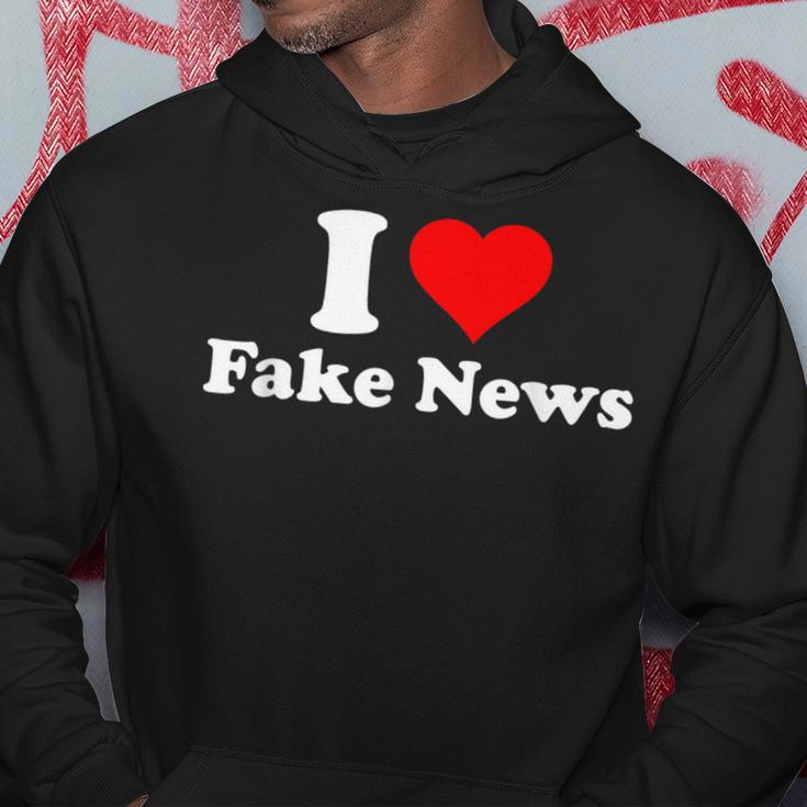 I Love Fake News Kapuzenpullover Lustige Geschenke