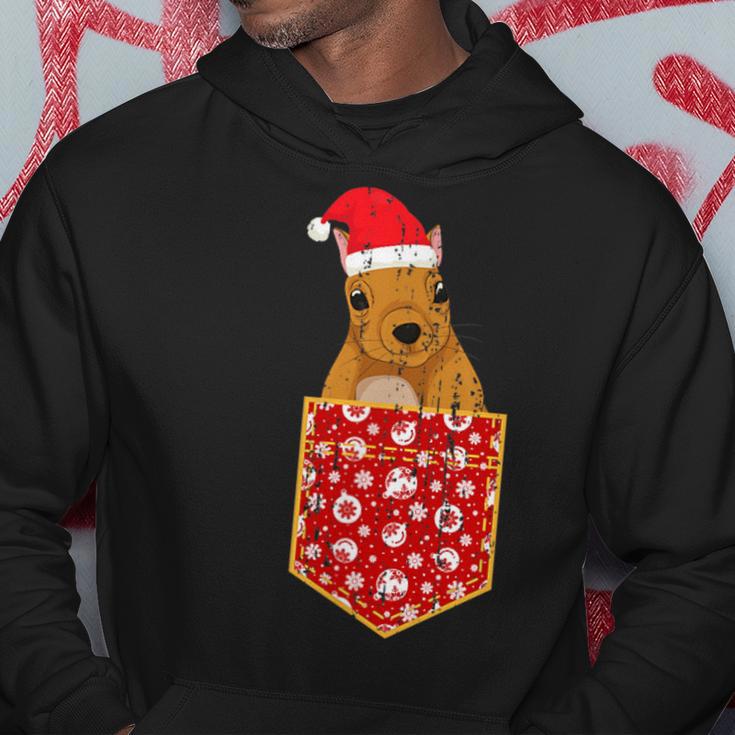 Merry Christmas Forest Animal Chest Pocket Squirrel Kapuzenpullover Lustige Geschenke