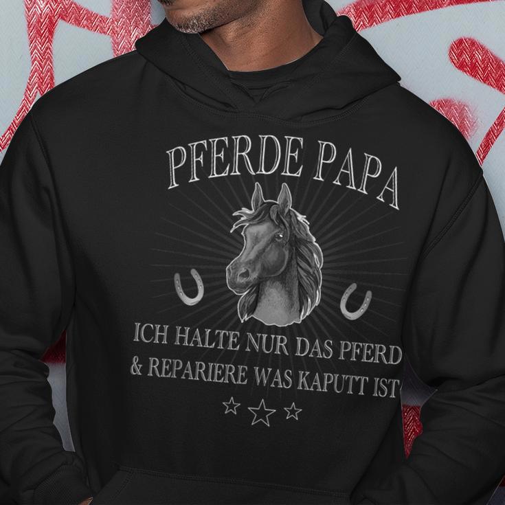 Pferde Papa Kümmert Sich Ums Pferd Für Die Tochter Kapuzenpullover Lustige Geschenke