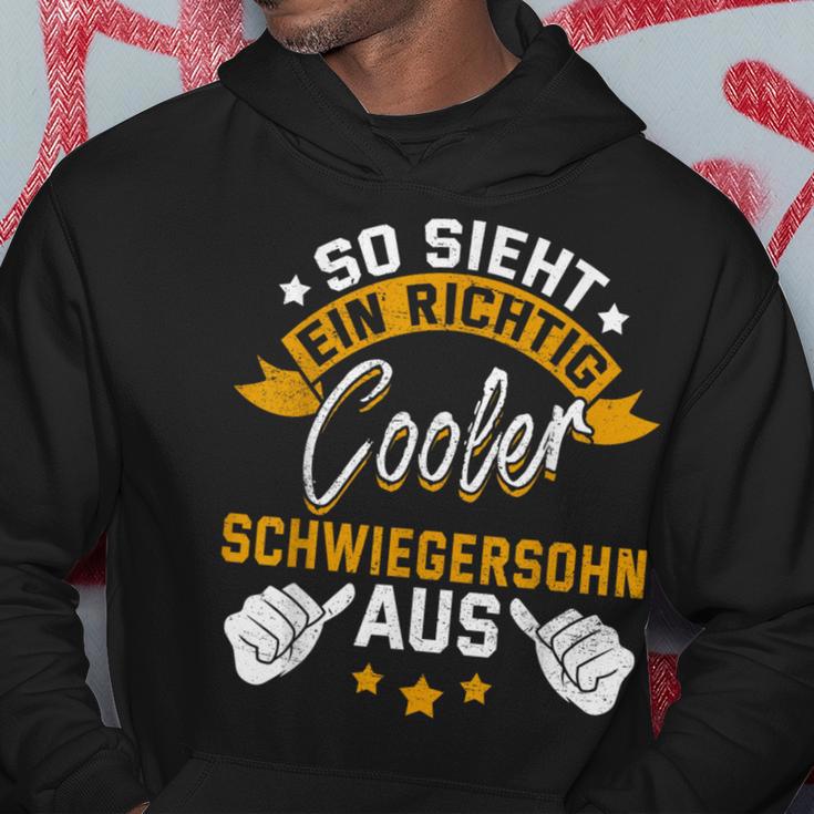 So Sieht Ein Richtig Cooler Schwiegersohn Aus Idea Kapuzenpullover Lustige Geschenke