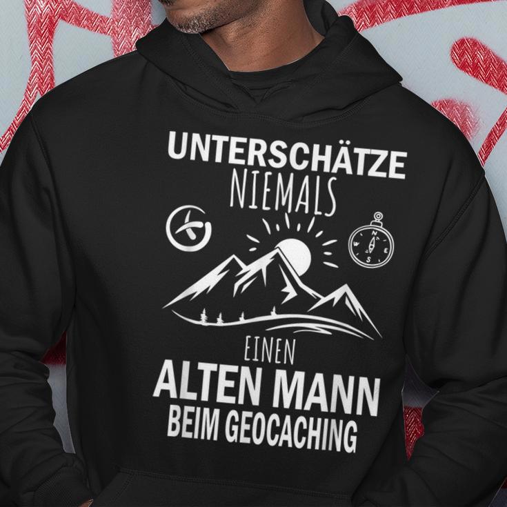 Underschätze Niemal Einen Alten Mann Beim Geocaching S Kapuzenpullover Lustige Geschenke