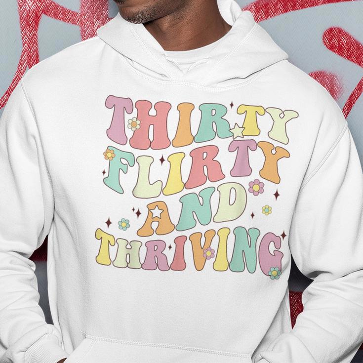 Thirty Flirty And Thriving 30Th Birthday Retro 30 Years Kapuzenpullover Lustige Geschenke