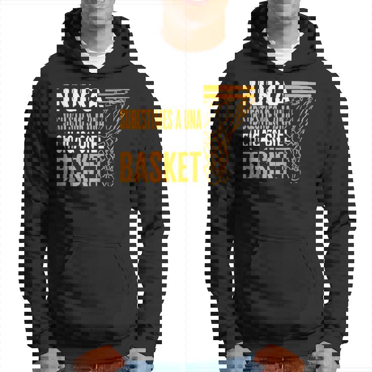 Baloncesto Una Chica Con El Basket Divertido Basketball Sudadera
