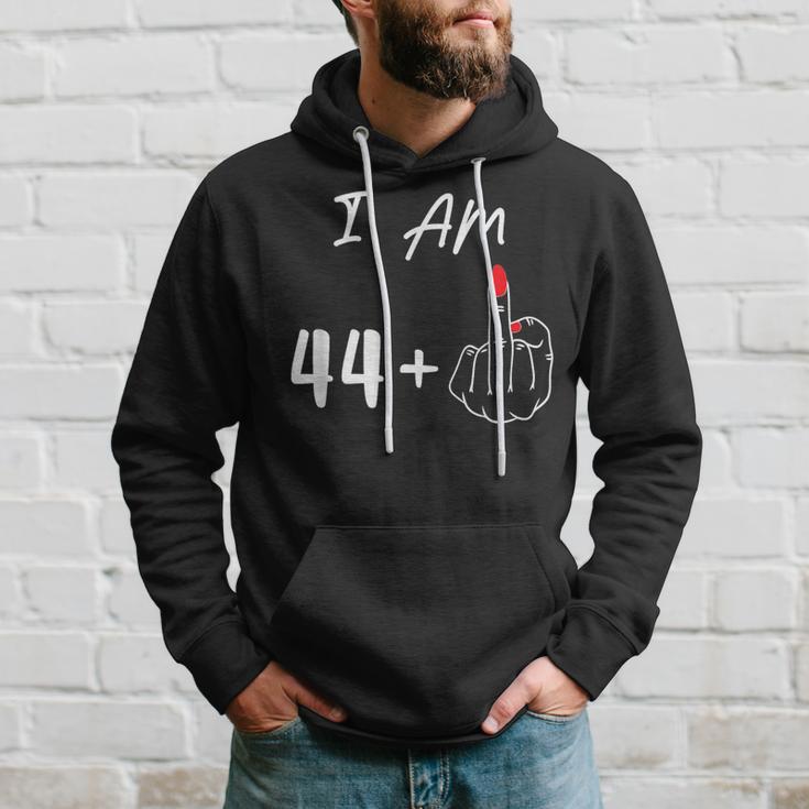 I Am 44 Plus 1 Middle Finger For A 45Th Birthday Kapuzenpullover Geschenke für Ihn