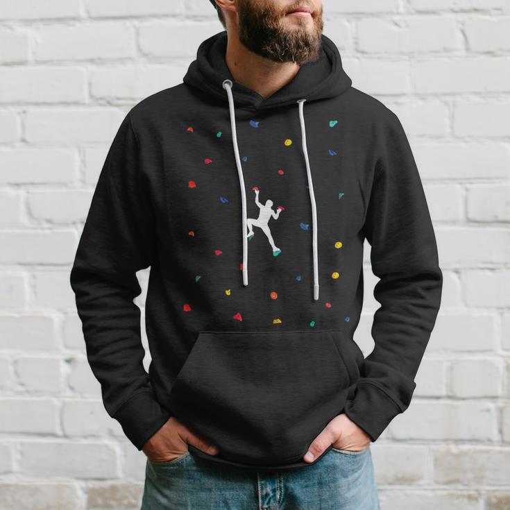 Climbing And Bouldering In The Climbing Hall Kapuzenpullover Geschenke für Ihn