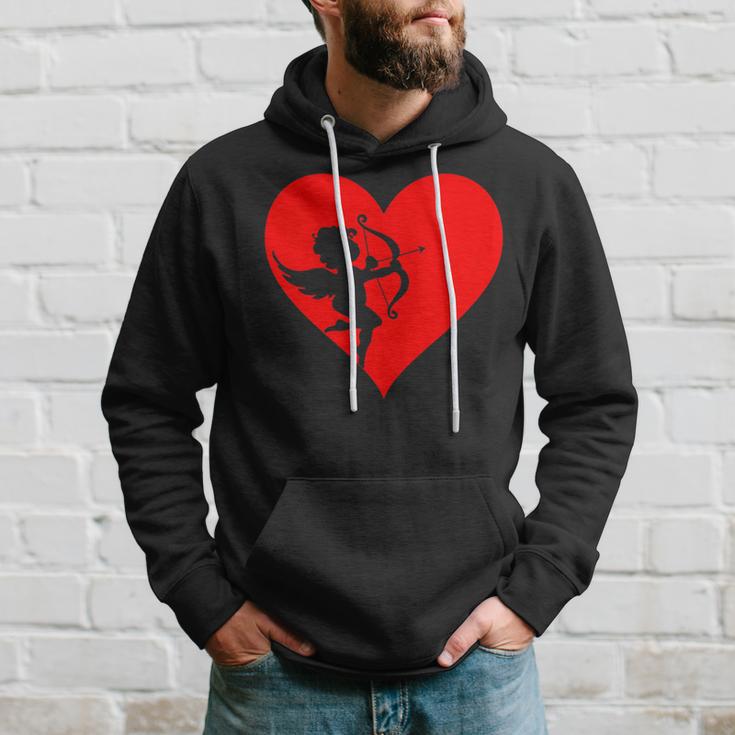 Cupid With Bow And Arrow Fun Love Heart Kapuzenpullover Geschenke für Ihn