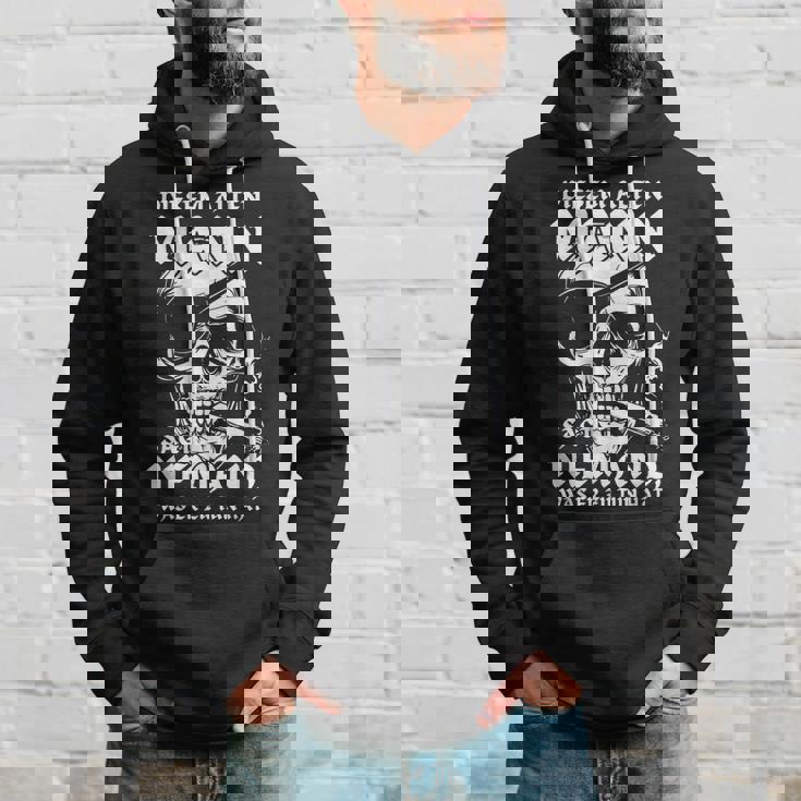 Diesem Alten Mann Sagt Niemand Was Er Zu Tun Hat Kapuzenpullover Geschenke für Ihn