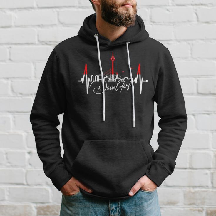 Düsseldorf Skyline Heartbeat Heart I Love Düsseldorfer Kapuzenpullover Geschenke für Ihn