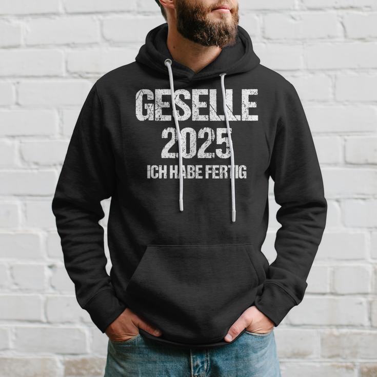 Geselle 2025 Ich Habe Fertig Azubi Prüfung Gesellenprüfung German Kapuzenpullover Geschenke für Ihn