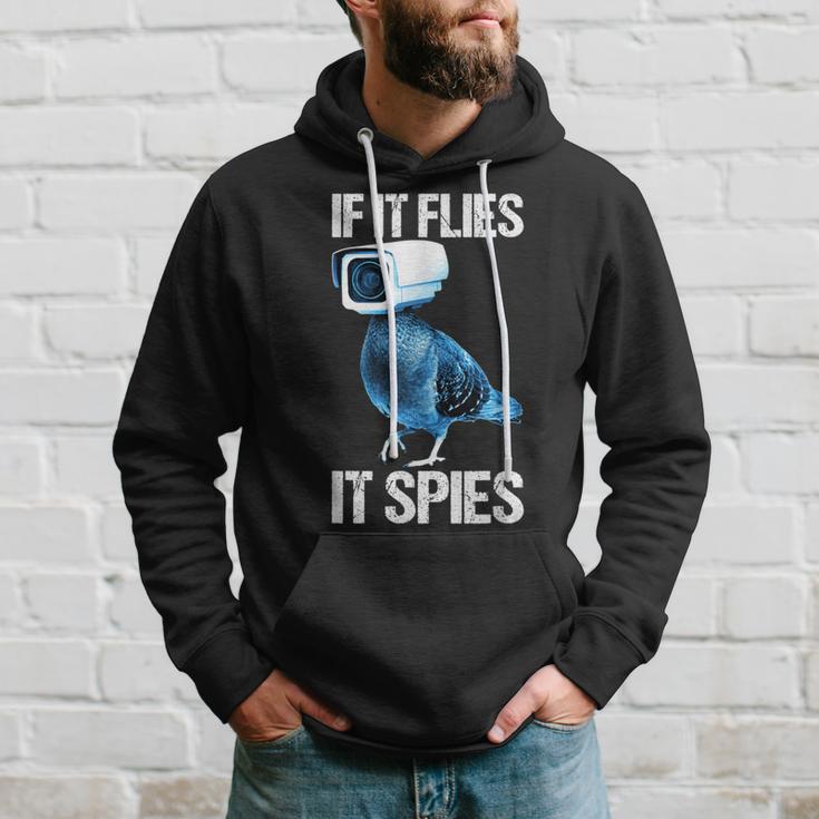 Pigeons Aren't Real If It Flies It Spies Kapuzenpullover Geschenke für Ihn