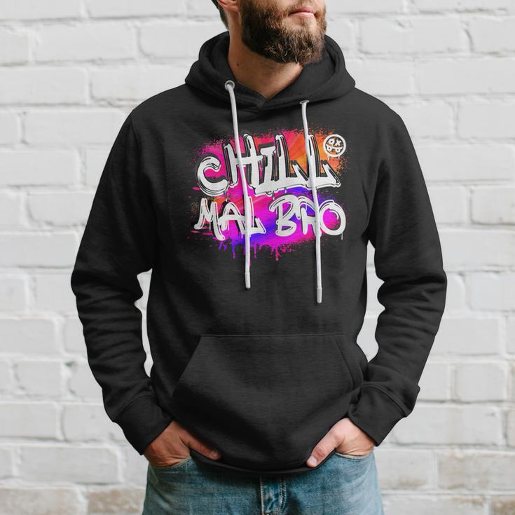 Saying Chill Mal Bro Graffiti S Kapuzenpullover Geschenke für Ihn