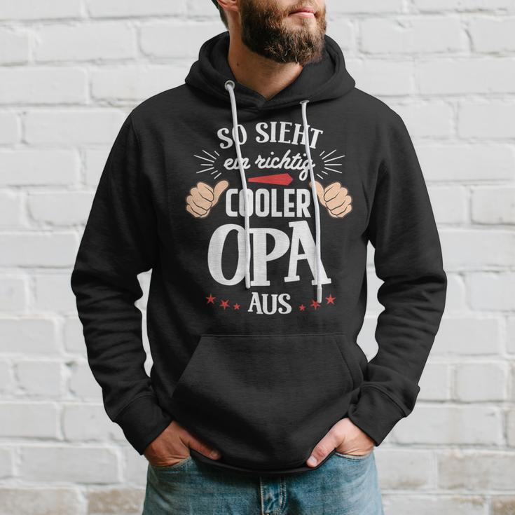 So Sieht Ein Richtig Cooler Opa Aus Bester Opa Grandpa Kapuzenpullover Geschenke für Ihn