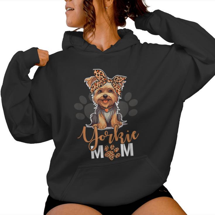Yorkie Mom Yorkshire Leopard Dog Lovers Día De La Madre Sudadera con capucha para mujer