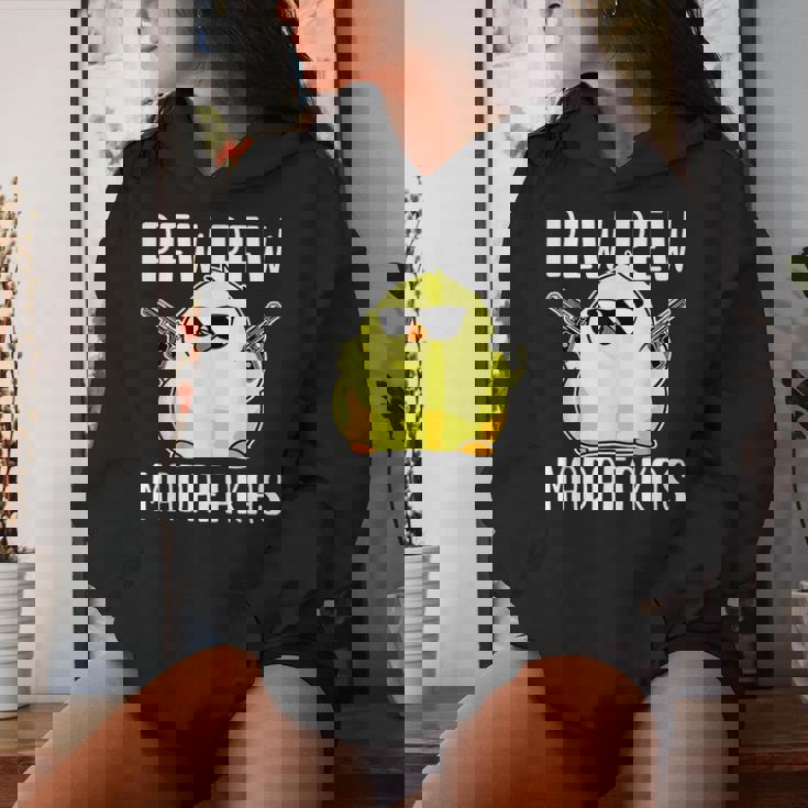Pew Pew Madafakas Crazy Chicken Gun Regalos Divertidos Sudadera con capucha para mujer Regalos para ella