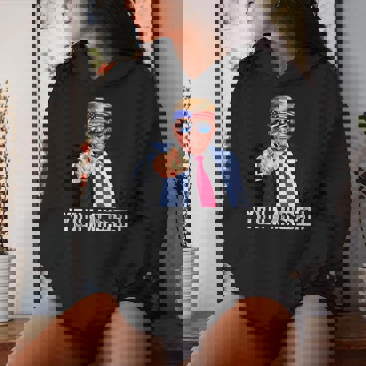 Trump You Missed Twice Bandana De La Bandera Estadounidense Trump 2024 Sudadera con capucha para mujer Regalos para ella