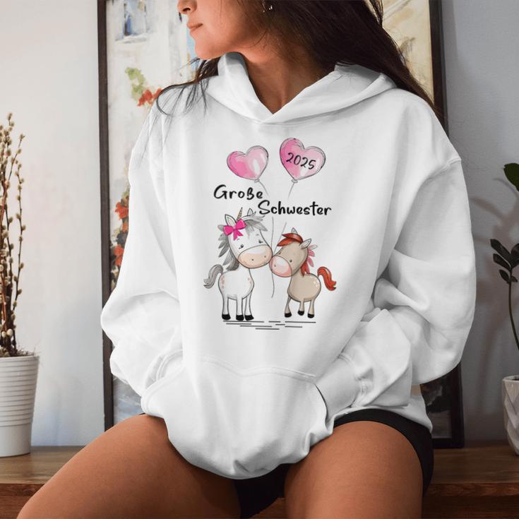 Children's Big Sister 2025 Horses Baby Pregnancy Announcement Gray Kapuzenpullover für Damen Geschenke für Sie