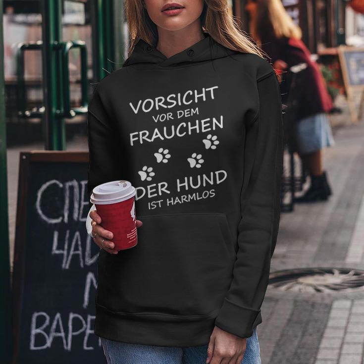 Vorsichtor Dem Frauchen Der Hund Ist Harmlos Gassi Women's Kapuzenpullover für Damen Lustige Geschenke