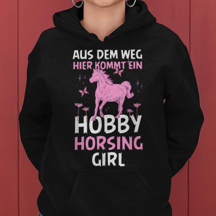 Aus Dem Weg Hobby Horsing Girl Riding Animal Women's Kapuzenpullover für Damen