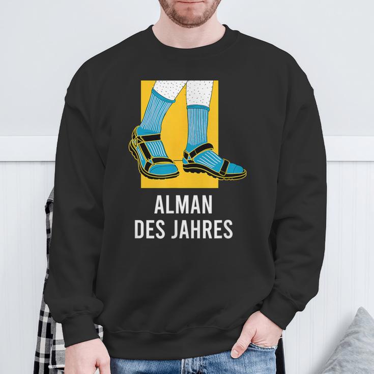 Alman With Sandals For Friends & Colleagues Sweatshirt Geschenke für alte Männer