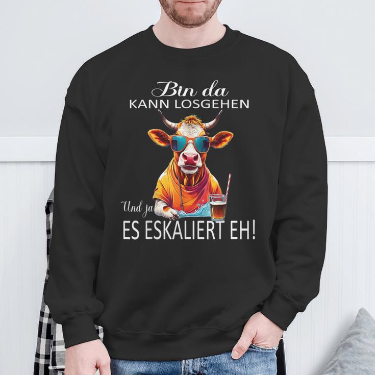 Bin Da Kann Losgehen Und Ja Es Escaliert Eh Costume Party Sweatshirt Geschenke für alte Männer