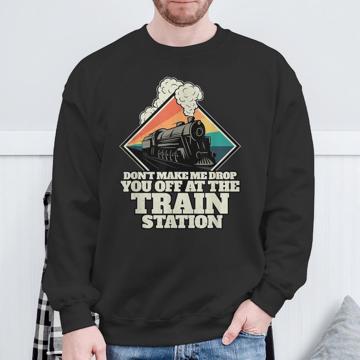 Bring Him Zum Bahnhof Train Yellowstone Sweatshirt Geschenke für alte Männer