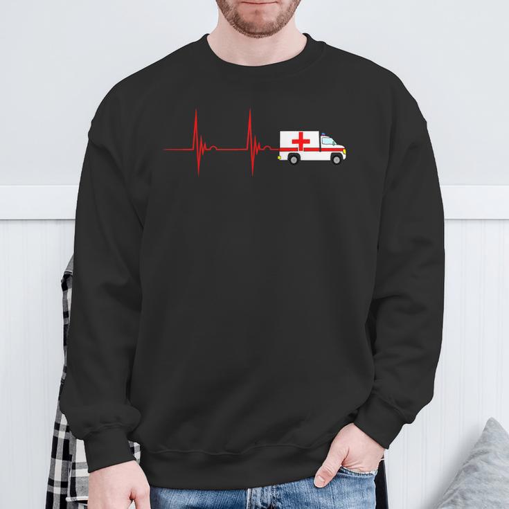 Emergency Car Heartbeat Ekg Pulse Ambulance Driver Rescuer Sweatshirt Geschenke für alte Männer