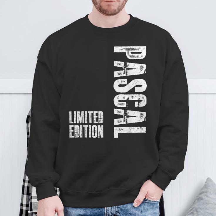 First Name Limited Edition Birthday For Pascal Sweatshirt Geschenke für alte Männer