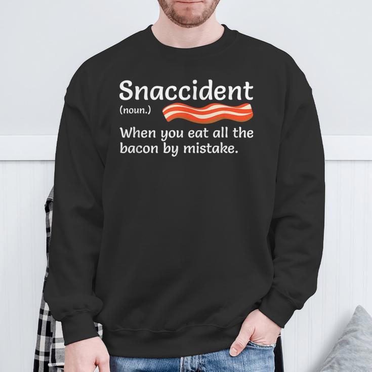 Good Bacon Snaccident Food From Accident Sweatshirt Geschenke für alte Männer