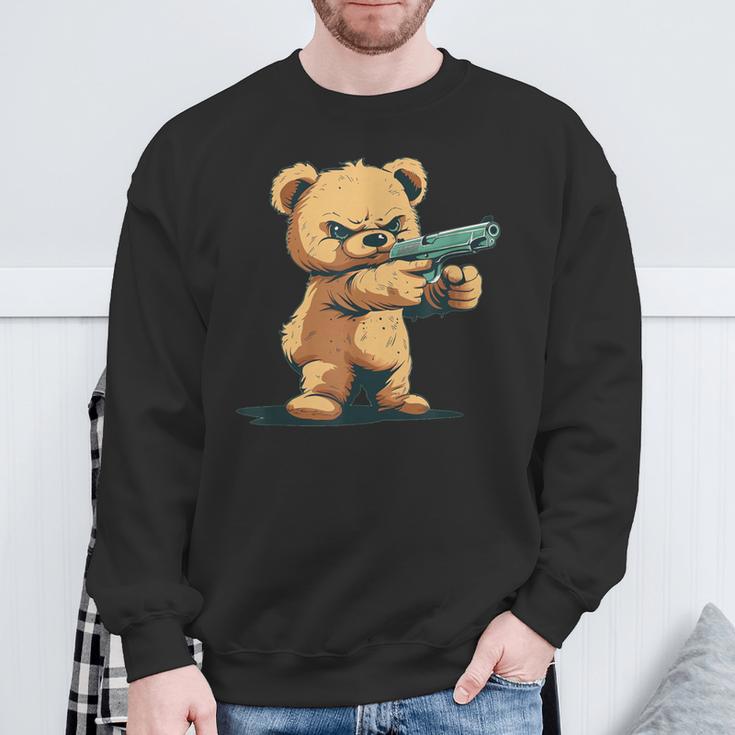 Teddy Bear With Gun For Gun Lovers Sweatshirt Geschenke für alte Männer