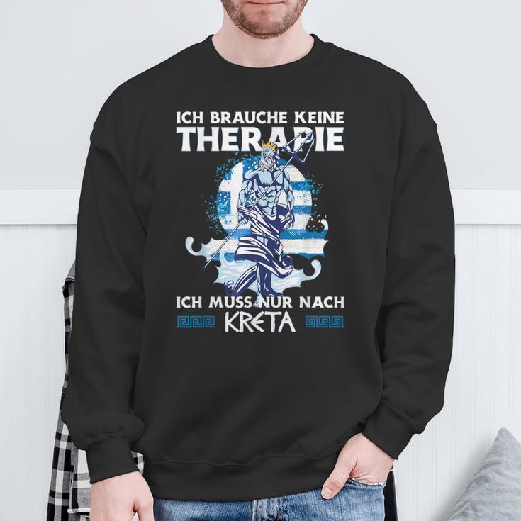 Ich Brauche Keine Therapie Ich Muss Nur Nach Kreta Sweatshirt Geschenke für alte Männer