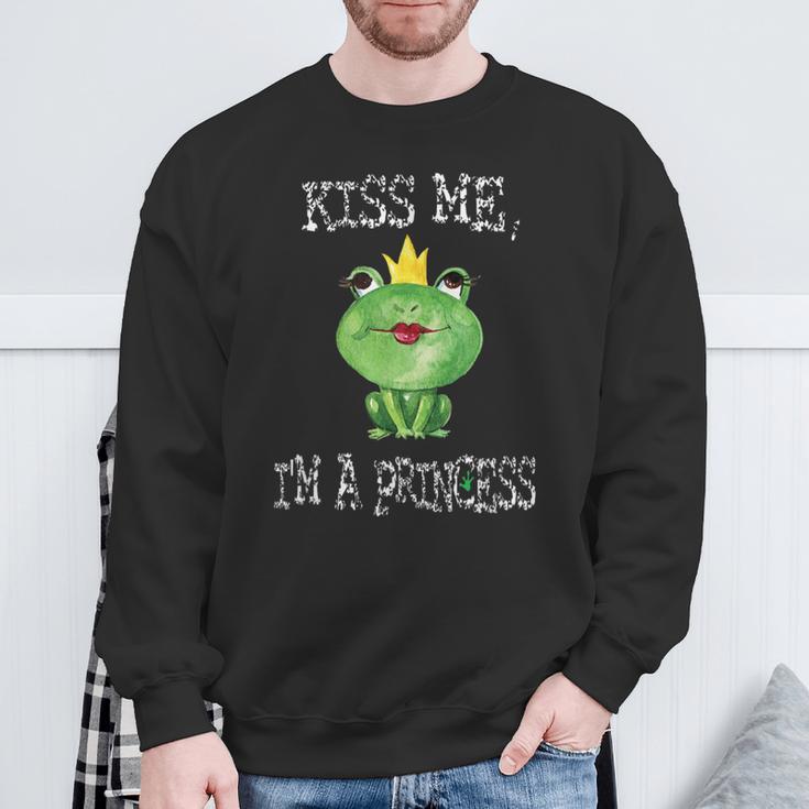 Kiss Me I'm A Princess Frog Sweatshirt Geschenke für alte Männer