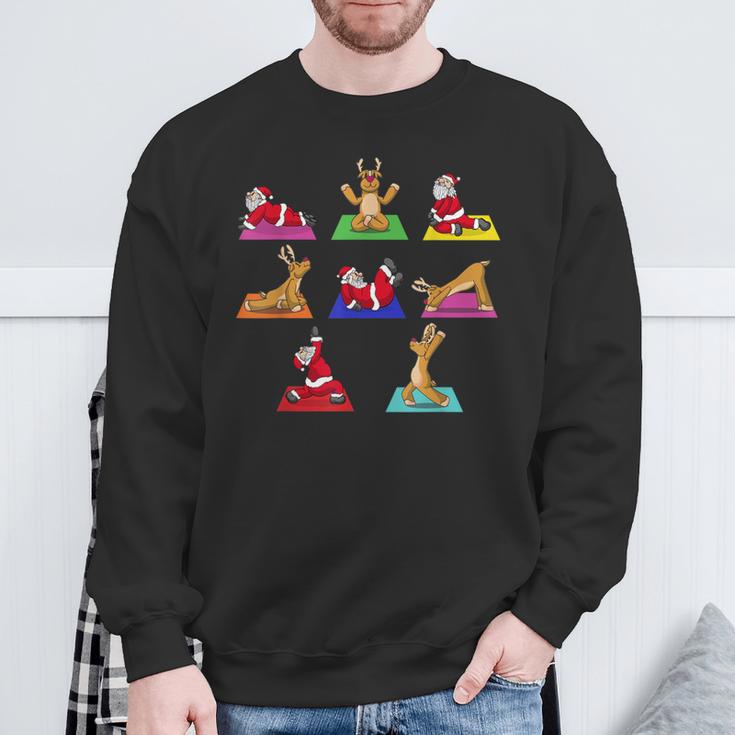 Reindeer Yoga Santa Xmas Meditation Chakra Christmas Sweatshirt Geschenke für alte Männer