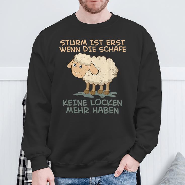 Storm Ist Erst Wenn Die Sheep Keine Locken Mehr Haben Sheep Sweatshirt Geschenke für alte Männer