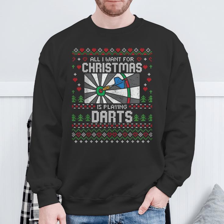 All I Want For Christmas Is Playing Darts Ugly Xmas Sweater Sweatshirt Geschenke für alte Männer