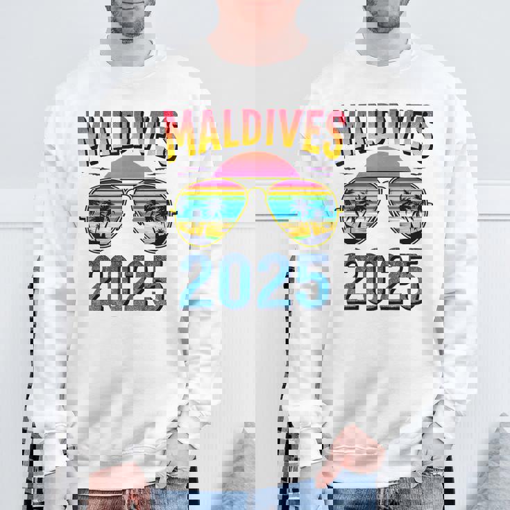 Charming Souvenirs For Beach Holidays In The Maldives Sweatshirt Geschenke für alte Männer