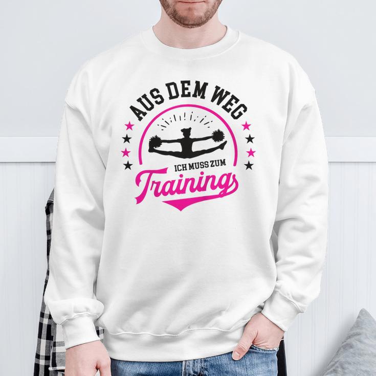 Cheerleading Cheerdance Aus Dem Weg Ich Muss Zum Training German Sweatshirt Geschenke für alte Männer