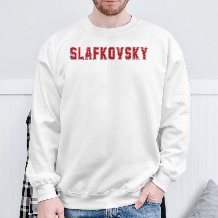 Distressed Team Slafkovsky Last Name Proud Family Blue Sweatshirt Geschenke für alte Männer