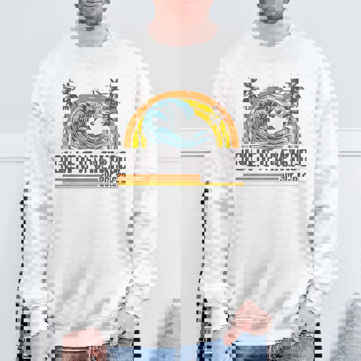 Gulf Of Mexico Since 1672 Vintage Beach Summer Vacation Sweatshirt Gifts for Old Men