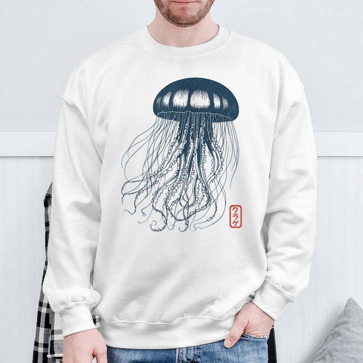 Japanese Aesthetic Asianintage Medusa Jellyfish Gray Sweatshirt Geschenke für alte Männer