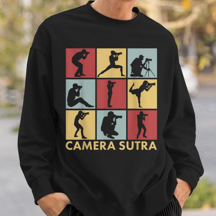 Camera Sutra Camera Photography Photographer Sweatshirt Geschenke für Ihn