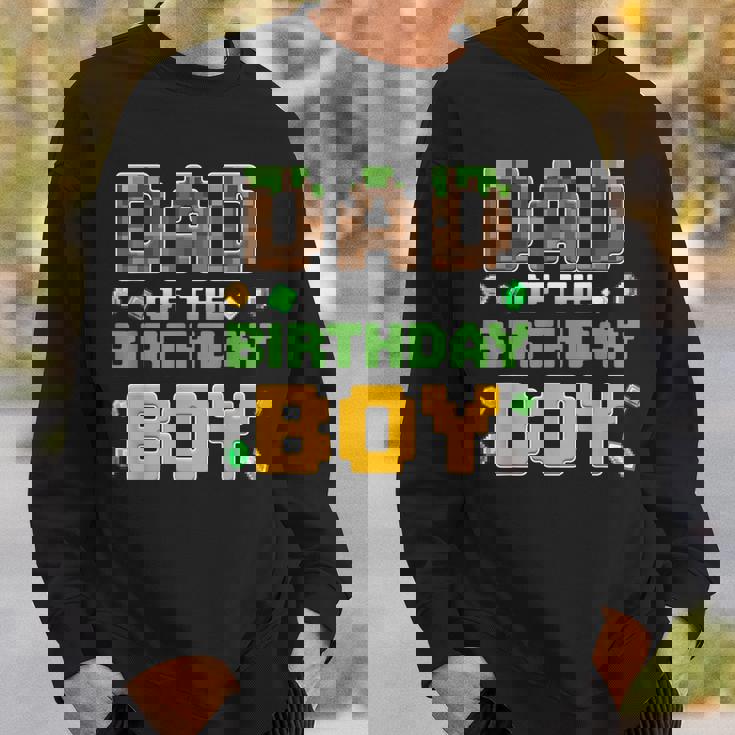 Dad Of The Birthday Boy Video Gamer Pixel Birthday Party Sweatshirt Gifts for Him
