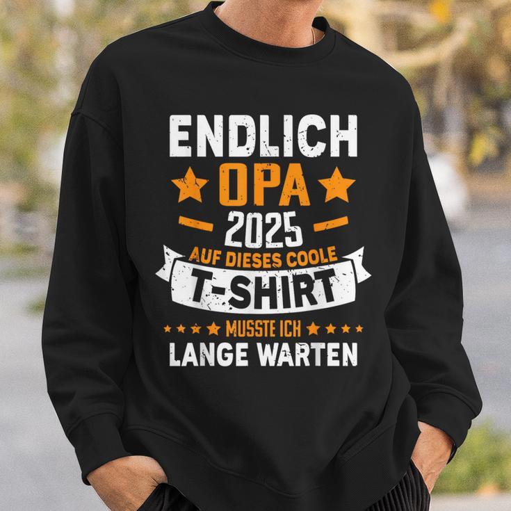 Finally Grandpa 2025 Expecting Grandpa Grandfather Become Announcement Sweatshirt Geschenke für Ihn