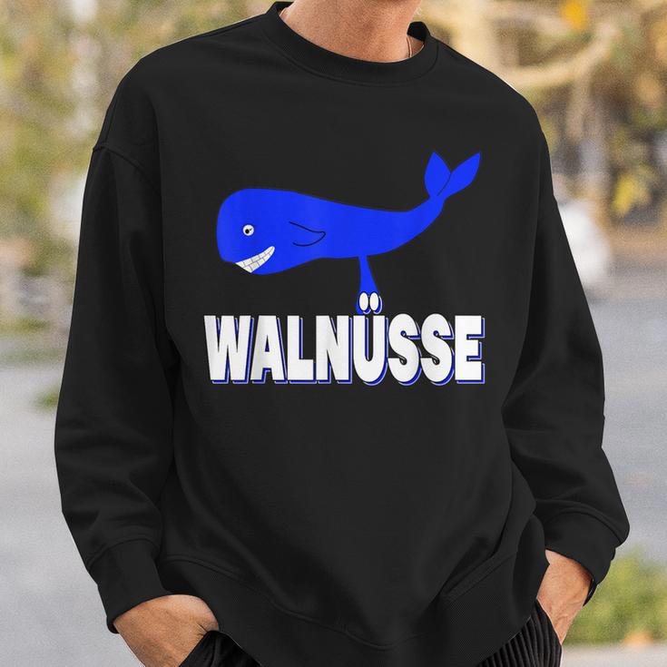 Walnuts Whale Testicles Eggs Fish Sweatshirt Geschenke für Ihn